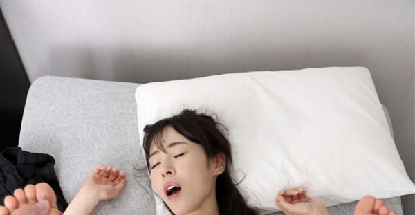大佬有这种姿势的VR车牌吗