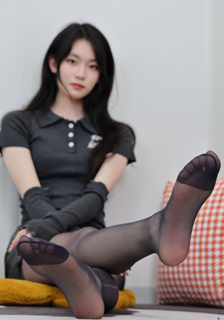 黑丝套装2.png