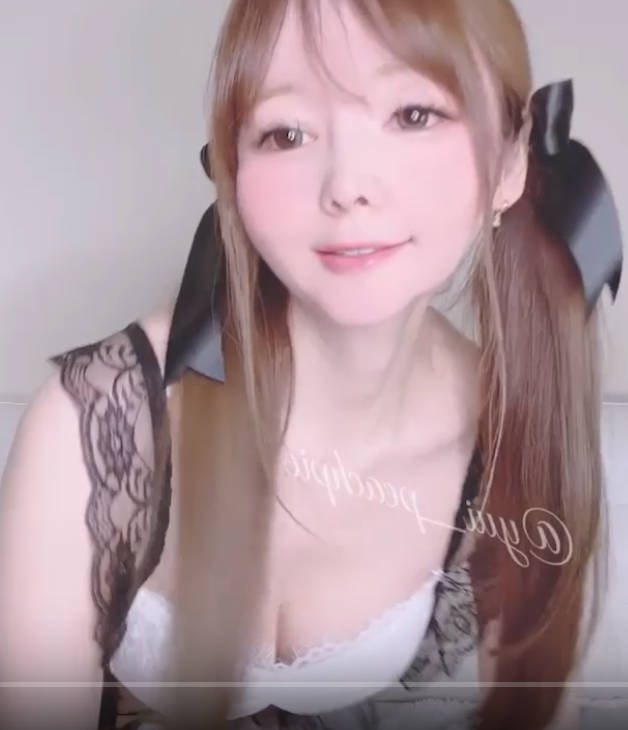 Snipaste_P站 易潮吹体质博主 Yui Peachpie 52 御姐尤物魅惑男友激情性爱 口交舔吸暴.jpg